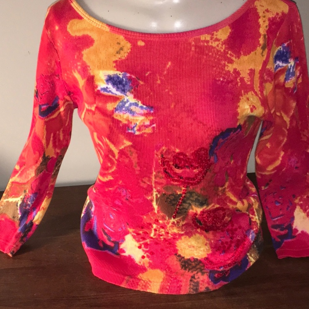 Colorful 3/4 Sleeve Tee Top Size Large